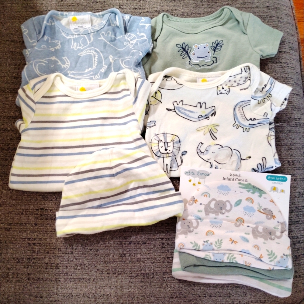 Babies Onesies with 4 Hats- Blue, Green, White